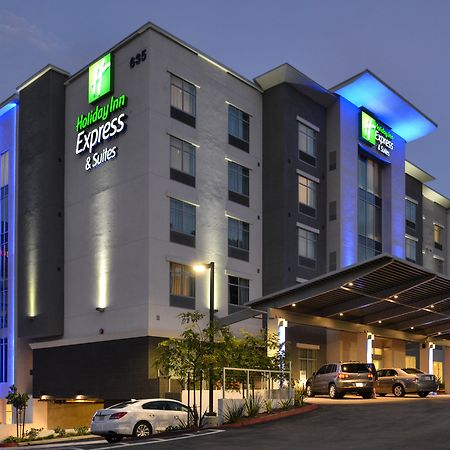 Holiday Inn Express & Suites San Diego - Mission Valley By Ihg Eksteriør bilde